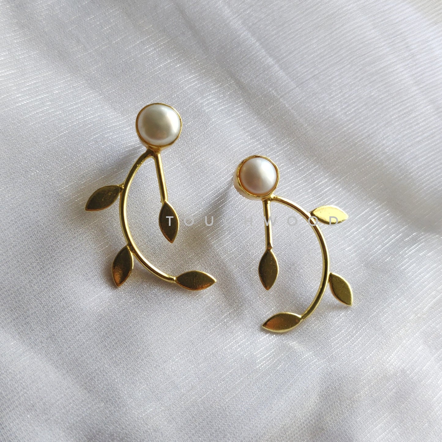 Curved Pearl Earrings